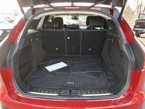 Used 2020 Jaguar F-PACE Premium image 30