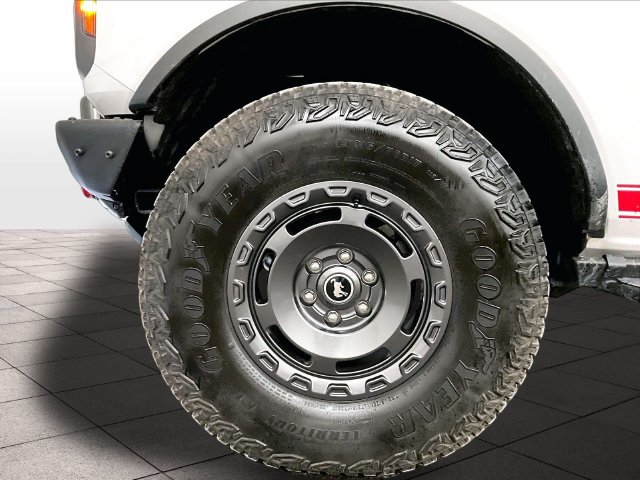 Used 2025 Ford Bronco Badlands AWD/4WD image 8