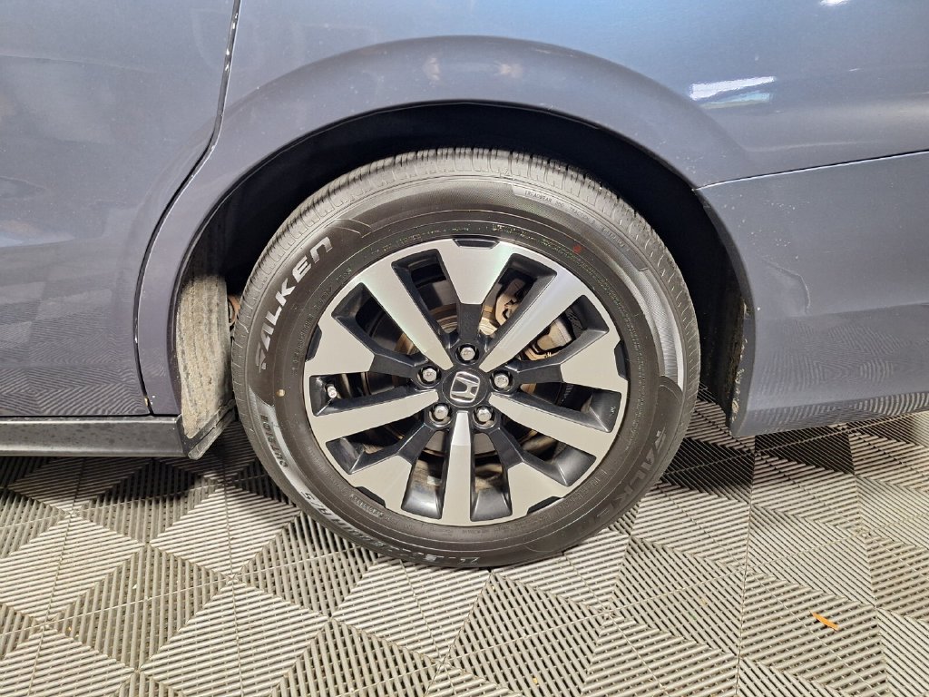 Used 2025 Honda Odyssey EX-L image 25