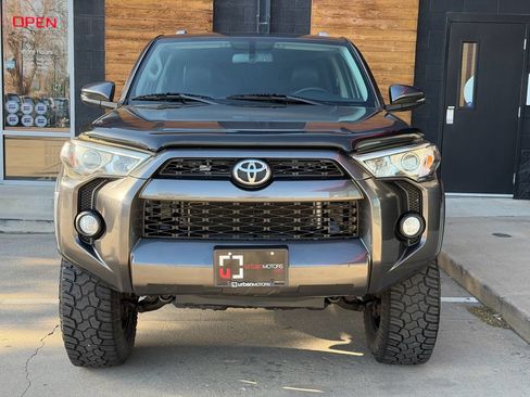 Used 2018 Toyota 4Runner SR5 Premium AWD/4WD image 7