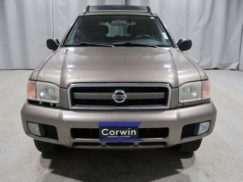 Used 2002 Nissan Pathfinder SE image 8
