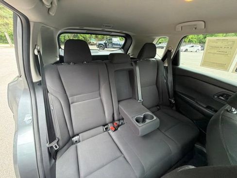 Used 2024 Nissan Rogue S FWD image 25