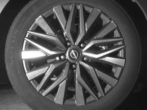 Used 2025 Nissan Altima 2.5 SV image 13