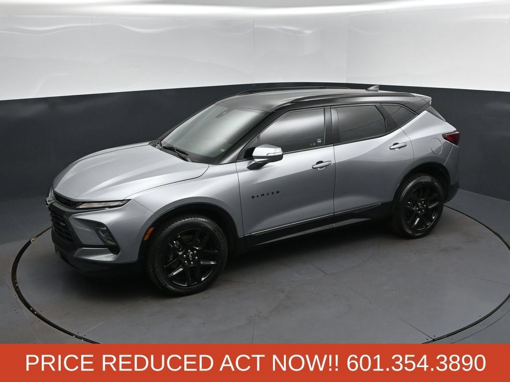 Used 2024 Chevrolet Blazer RS w/ Driver Confidence II Package FWD image 31