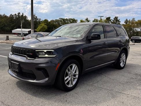 Used 2023 Dodge Durango GT AWD/4WD image 3