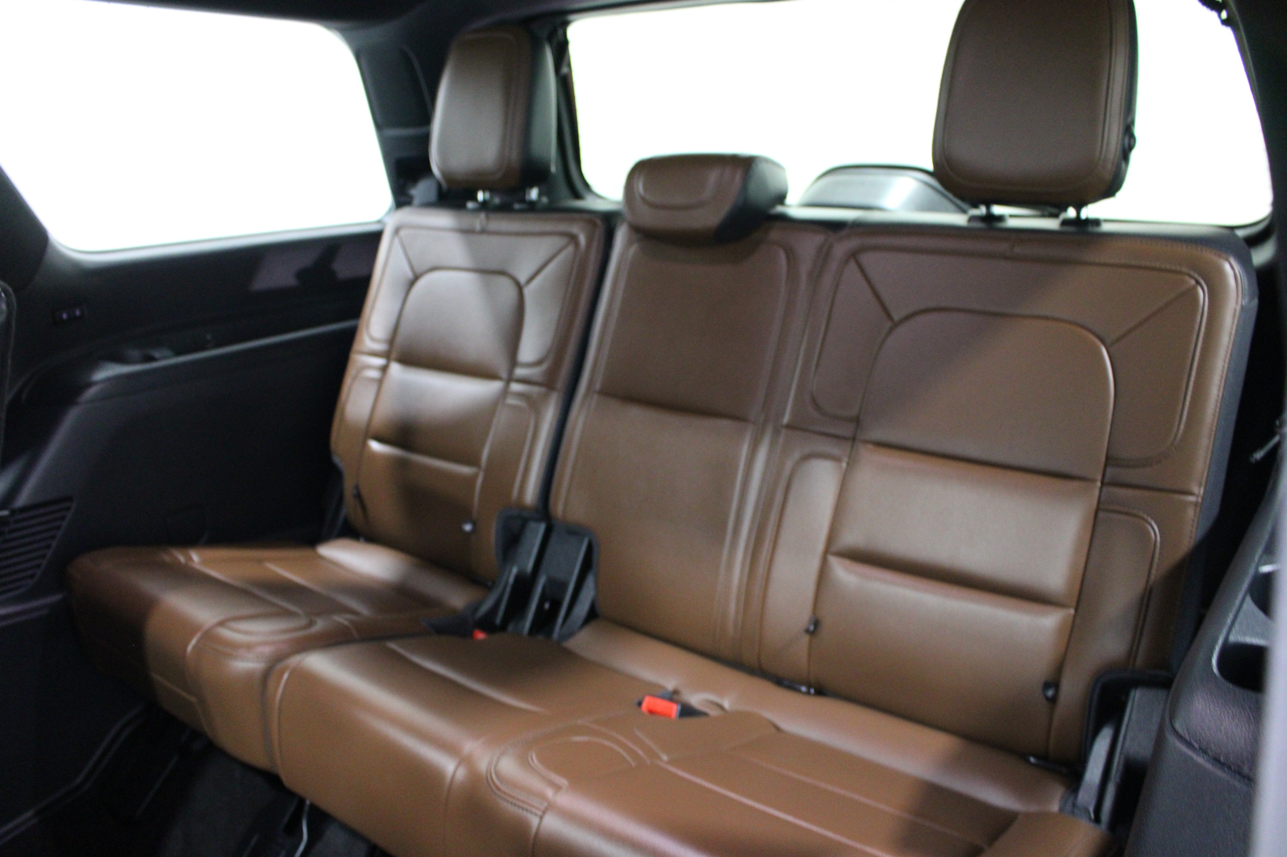 Certified 2024 Lincoln Navigator Reserve AWD/4WD image 21