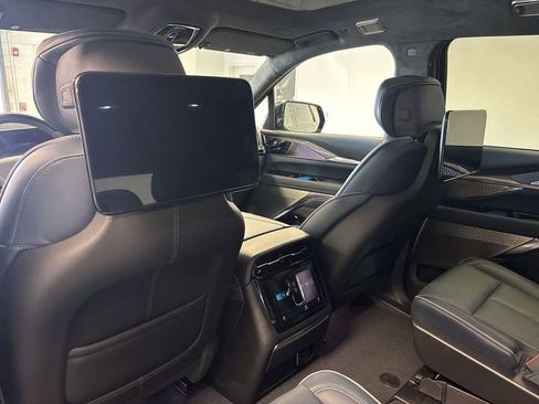 New 2025 Cadillac Escalade IQ Sport 2 w/ LPO, ONYX Package image 34