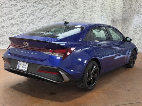 New 2026 Hyundai Elantra Sport image 8