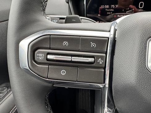 New 2027 GMC Terrain Elevation w/ Elevation Premium Package AWD/4WD image 13
