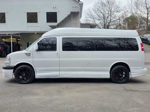 Used 2013 GMC Savana 2500 Extended w/ Power Package image 5