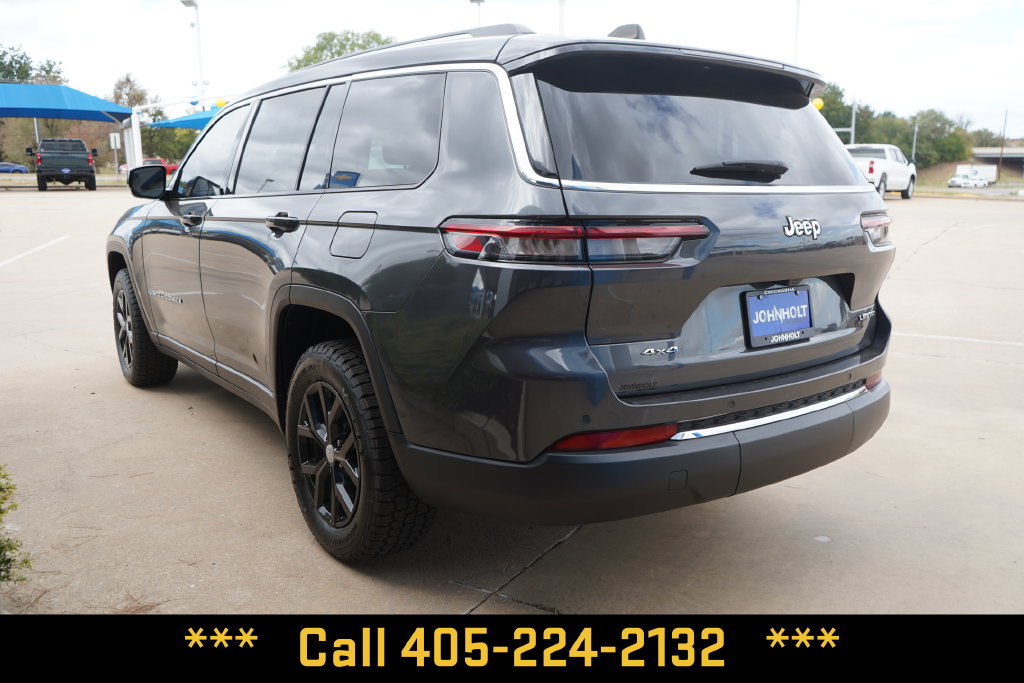 Used 2023 Jeep Grand Cherokee L Limited w/ Trailer Tow Group (B) AWD/4WD image 12