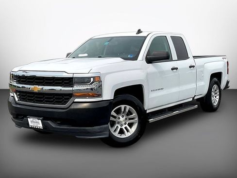 Used 2019 Chevrolet Silverado 1500 W/T w/ WT Convenience Package AWD/4WD image 3