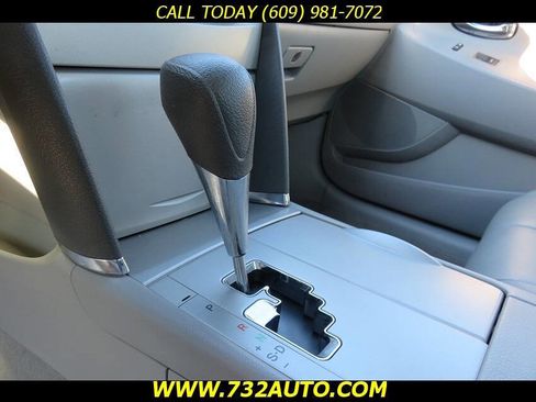 Used 2011 Toyota Camry LE image 13