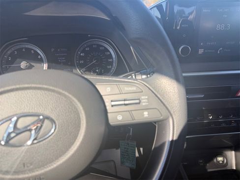 Used 2022 Hyundai Sonata SE image 24