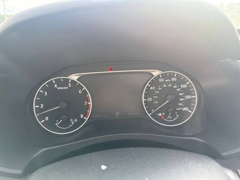 Used 2024 Nissan Altima 2.5 SV w/ SV Premium Package FWD image 13