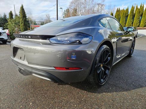 Used 2024 Porsche 718 Cayman image 5
