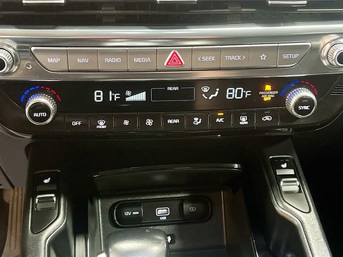 Used 2022 Kia Telluride S image 16