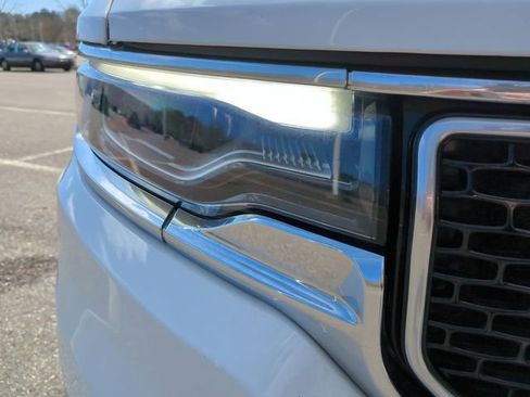 Used 2024 Jeep Wagoneer L Series II w/ Flexible Seating Group image 10