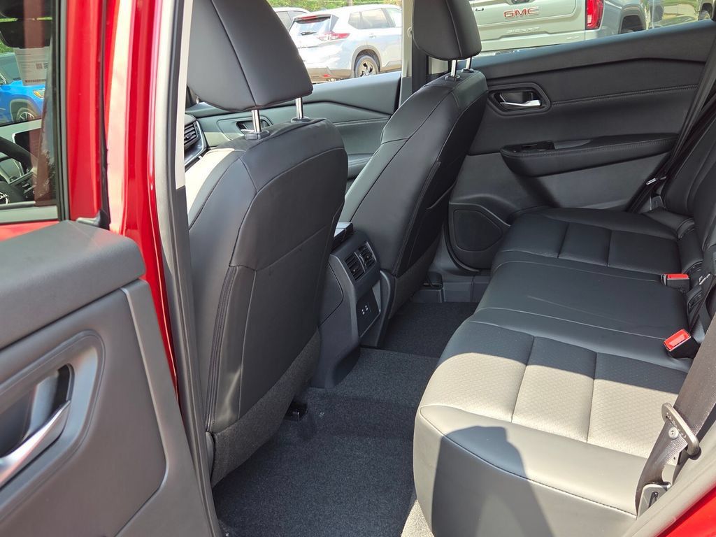New 2026 Nissan Rogue Dark Armor FWD image 20