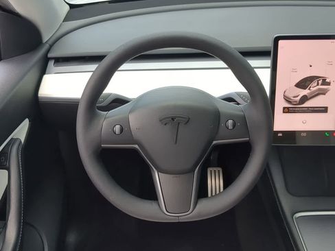 Used 2021 Tesla Model Y Performance image 22