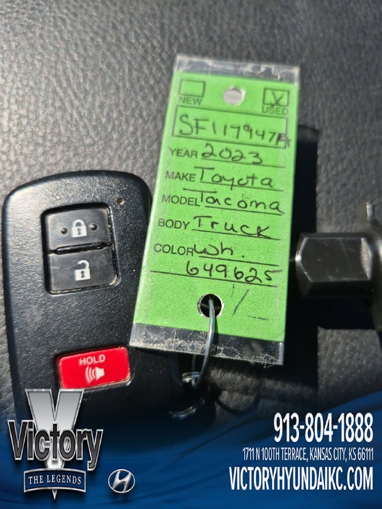 Used 2023 Toyota Tacoma TRD Sport w/ Technology Package AWD/4WD image 27
