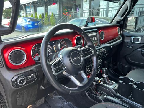 Used 2018 Jeep Wrangler Unlimited Rubicon AWD/4WD image 22