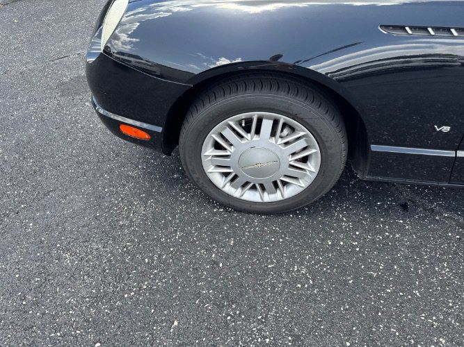 Used 2003 Ford Thunderbird RWD image 11