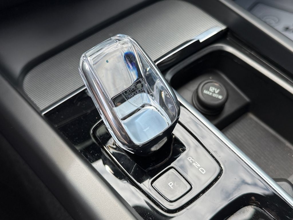 Used 2024 Volvo S60 B5 Plus FWD image 31