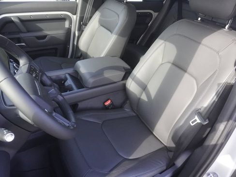 New 2026 Land Rover Defender 110 X-Dynamic SE image 20