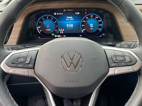 New 2026 Volkswagen Atlas SE image 14