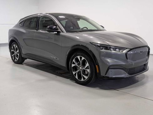 Used 2021 Ford Mustang Mach-E Premium image 6