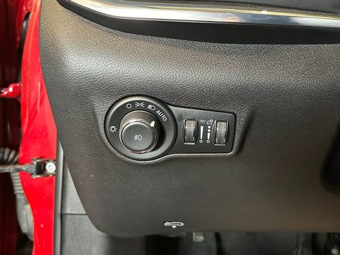 Used 2023 Jeep Compass Limited AWD/4WD image 15
