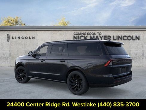 New 2026 Lincoln Navigator L Reserve w/ Jet Appearance Package AWD/4WD image 4