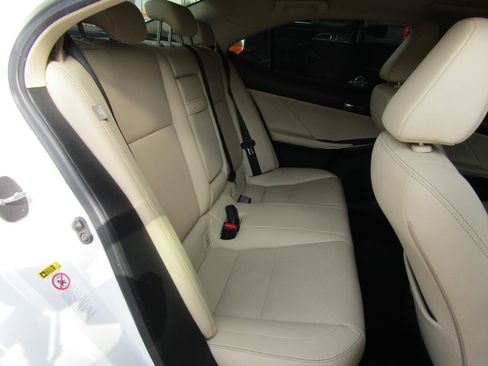 Used 2014 Lexus IS 250 AWD w/ Navigation Package image 13