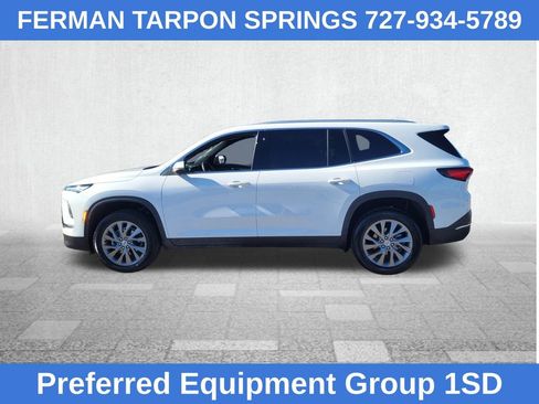 Certified 2025 Buick Enclave Preferred image 8