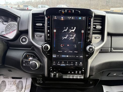 Used 2024 RAM 2500 Big Horn w/ Safety Group image 28