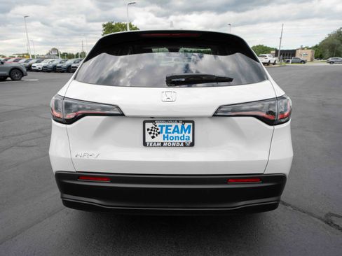 New 2026 Honda HR-V LX image 5