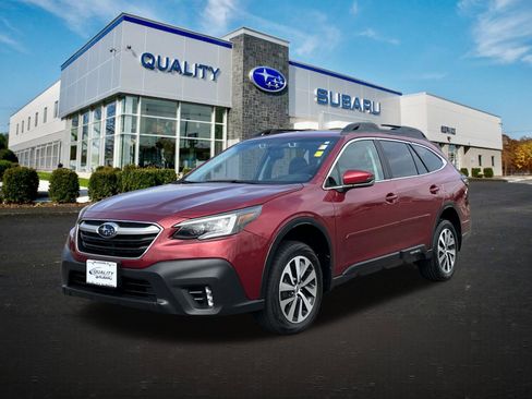 Used 2021 Subaru Outback Premium image 1