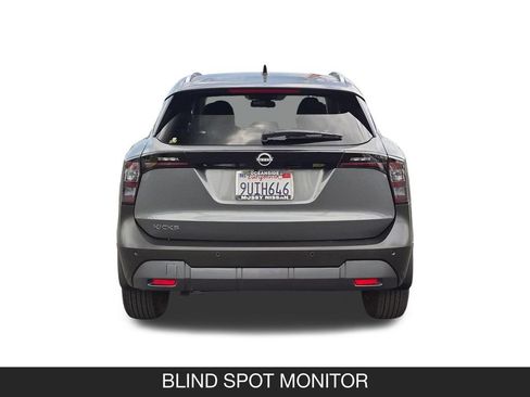 Used 2026 Nissan Kicks SV FWD image 8