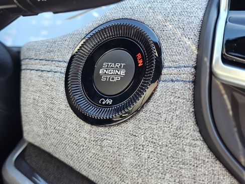 New 2026 Jeep Compass Latitude image 15