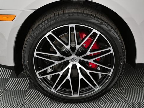 New 2026 Porsche Macan S image 39