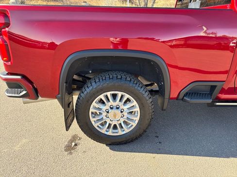 Used 2022 Chevrolet Silverado 3500 High Country w/ Z71 Off-Road Package image 22