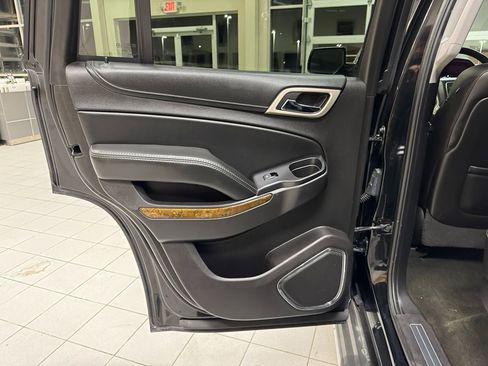 Used 2016 GMC Yukon Denali image 39