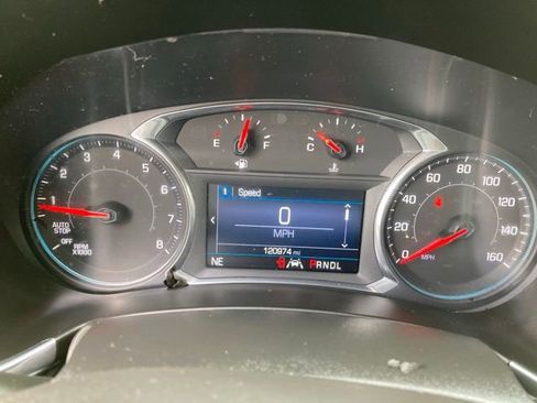 Used 2020 Chevrolet Equinox LT FWD image 15