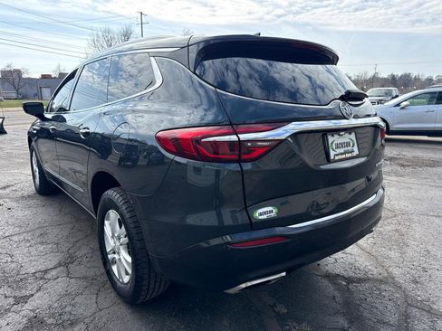 Used 2019 Buick Enclave Essence image 7