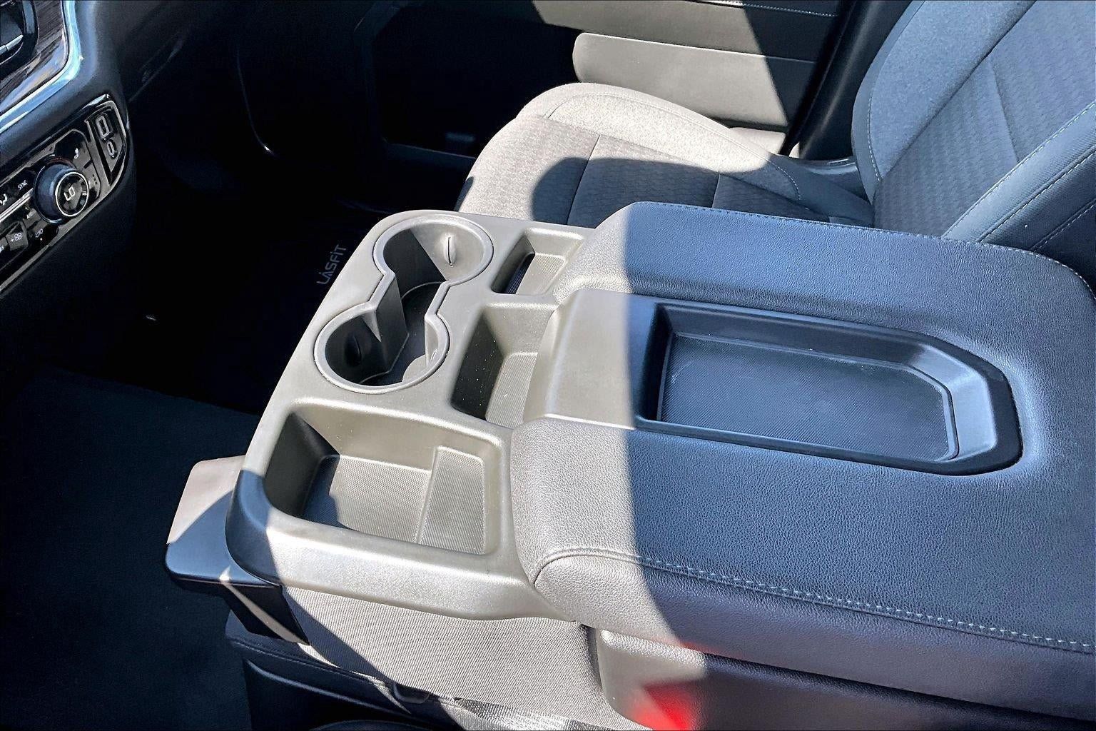 Used 2024 Chevrolet Silverado 1500 LT AWD/4WD image 16