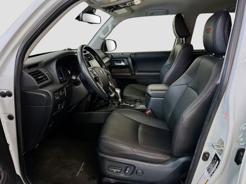 Used 2024 Toyota 4Runner TRD Off-Road Premium image 13