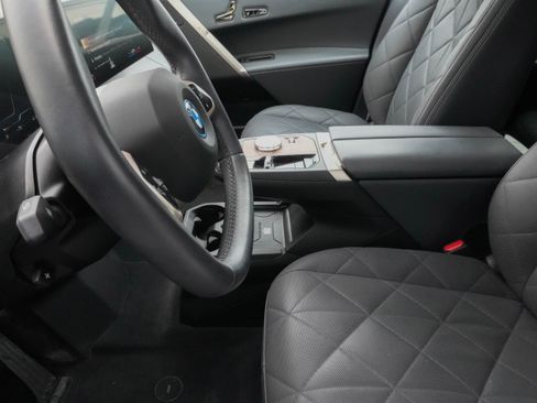 Certified 2023 BMW iX xDrive50 w/ Premium Package AWD/4WD image 12