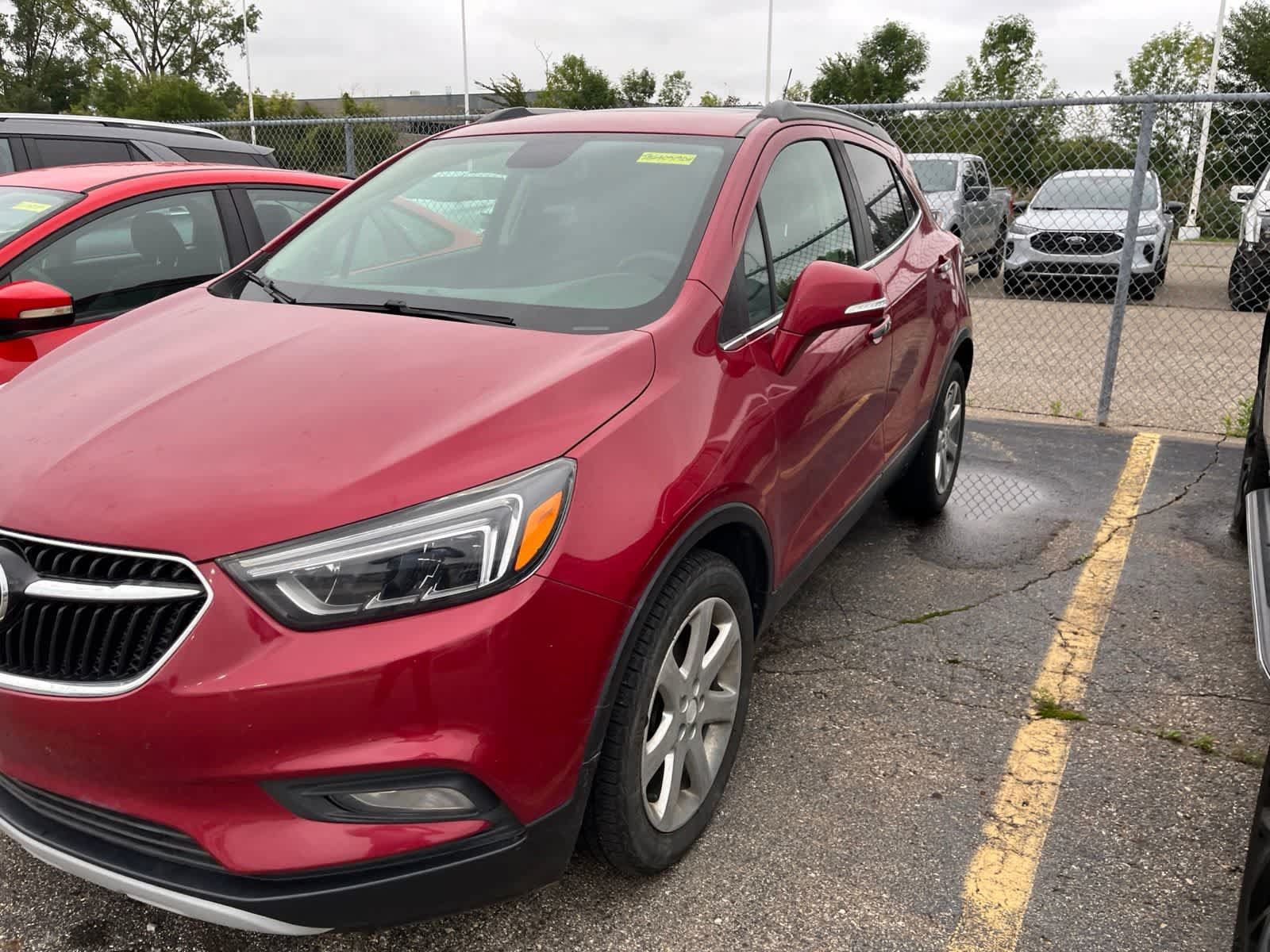 Used 2018 Buick Encore Essence w/ Experience Buick Package FWD image 4