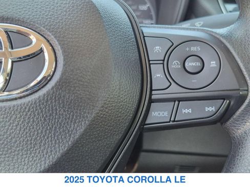 Used 2025 Toyota Corolla LE w/ LE Premium Package FWD image 20